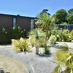 Mobil-home De Grand Confort à 200m De La Avec Piscine Chauffée, 2 Chambres, Parking, Wifi Inclus - Fr-1-361a-44 Hébergement de vacances *