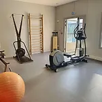 Hébergement de vacances Mobil-home De Grand Confort à 200m De La Avec Piscine Chauffée, 2 Chambres, Parking, Wifi Inclus - Fr-1-361a-44 *