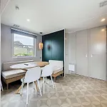 Mobil-home De Grand Confort à 200m De La Avec Piscine Chauffée, 2 Chambres, Parking, Wifi Inclus - Fr-1-361a-44 Hébergement de vacances