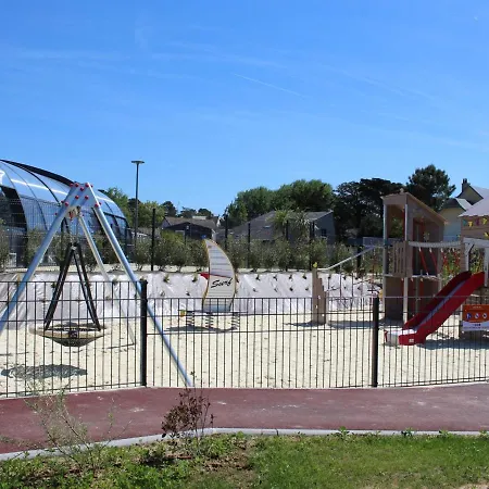 Mobil-home De Grand Confort A 200m De La Avec Piscine Chauffee, 2 Chambres, Parking, Wifi Inclus - Fr-1-361a-44