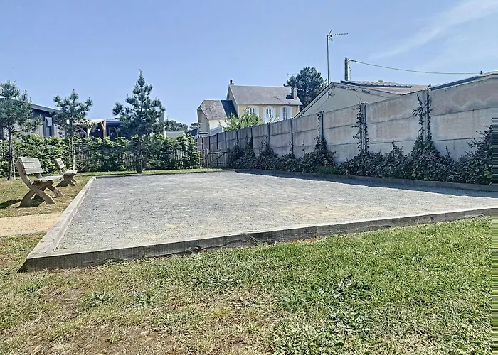 Mobil-home De Grand Confort A 200m De La Avec Piscine Chauffee, 2 Chambres, Parking, Wifi Inclus - Fr-1-361a-44 Jullouville-les-Pins