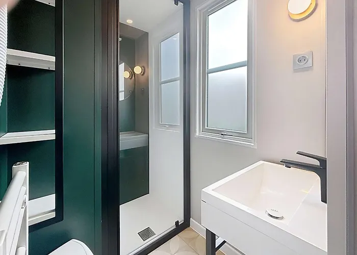 Mobil-home De Grand Confort A 200m De La Avec Piscine Chauffee, 2 Chambres, Parking, Wifi Inclus - Fr-1-361a-44 Jullouville-les-Pins