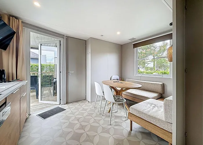 Nyaraló Mobil-home De Grand Confort A 200m De La Avec Piscine Chauffee, 2 Chambres, Parking, Wifi Inclus - Fr-1-361a-44